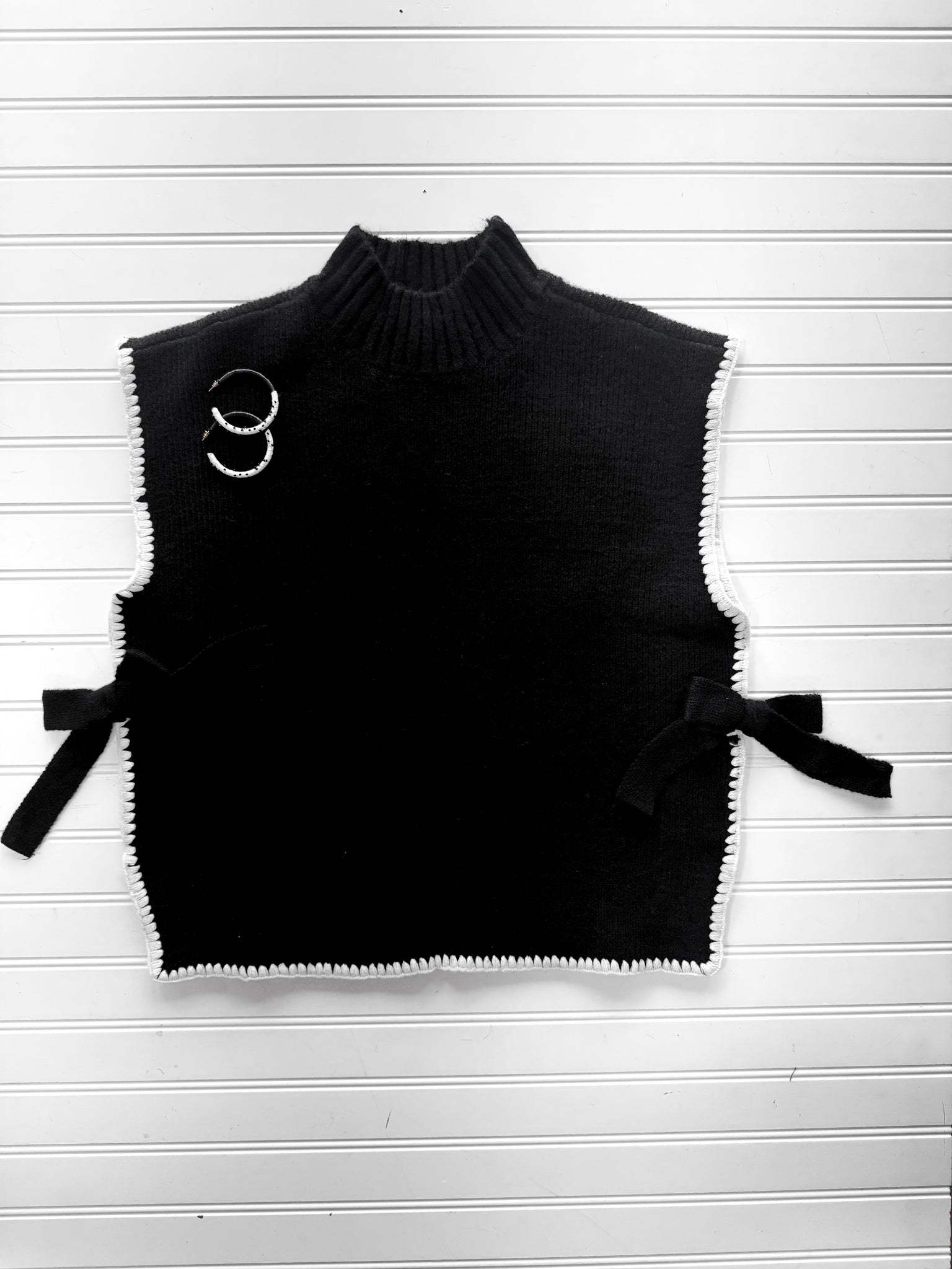 Bow Side Sweater Vest