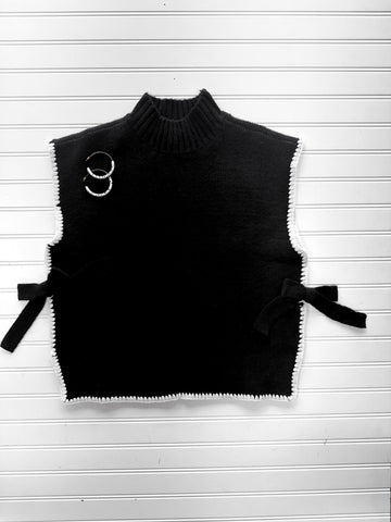 Bow Side Sweater Vest